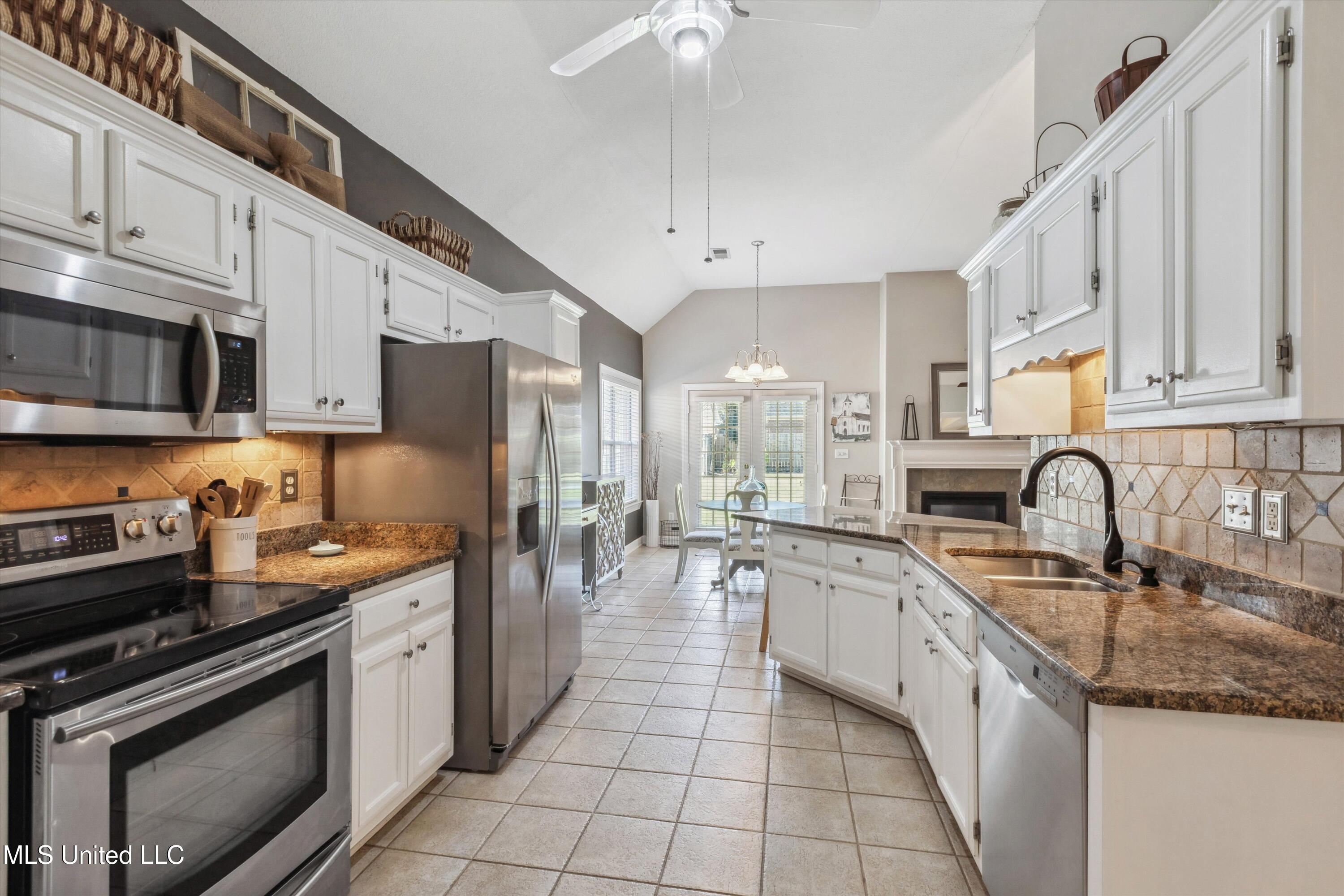 4504 Graystone Drive