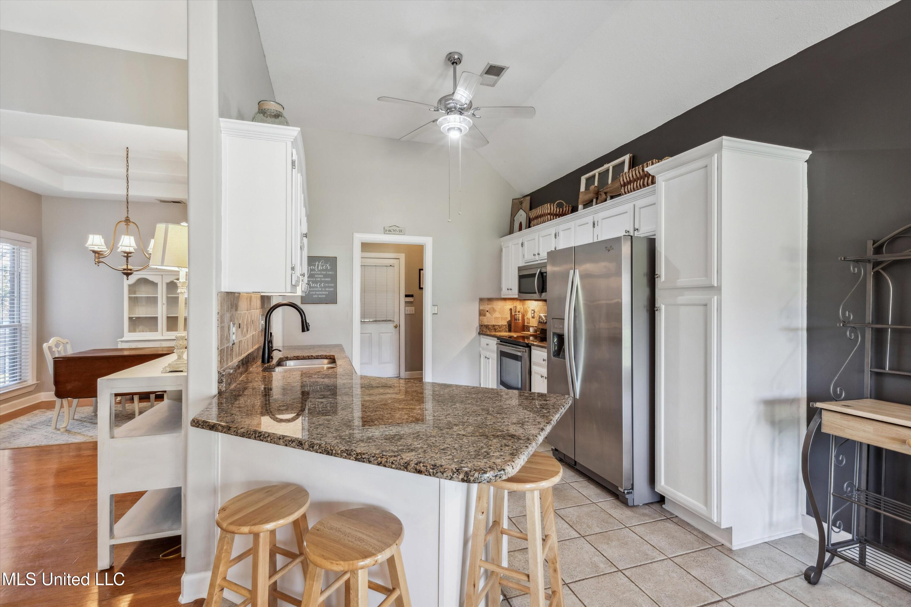 4504 Graystone Drive