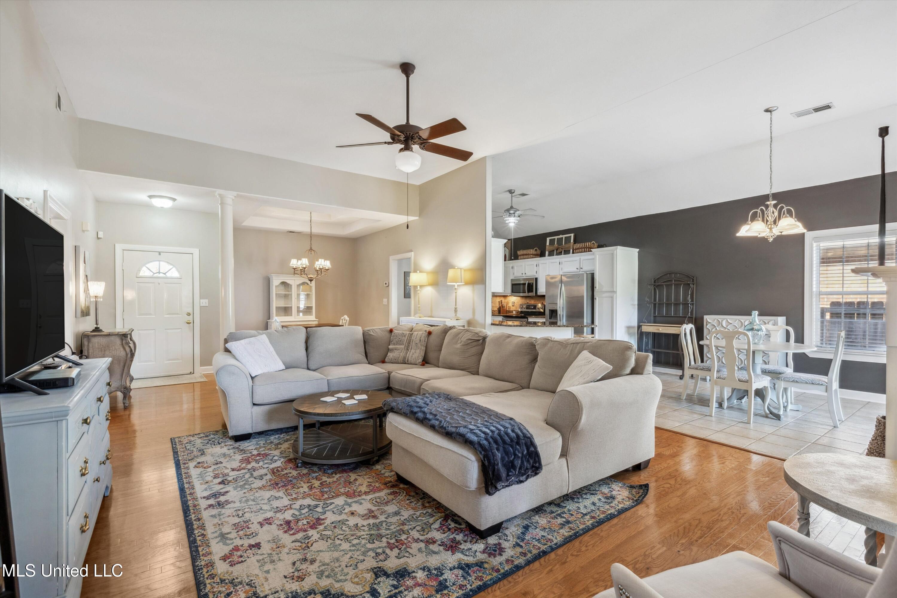 4504 Graystone Drive