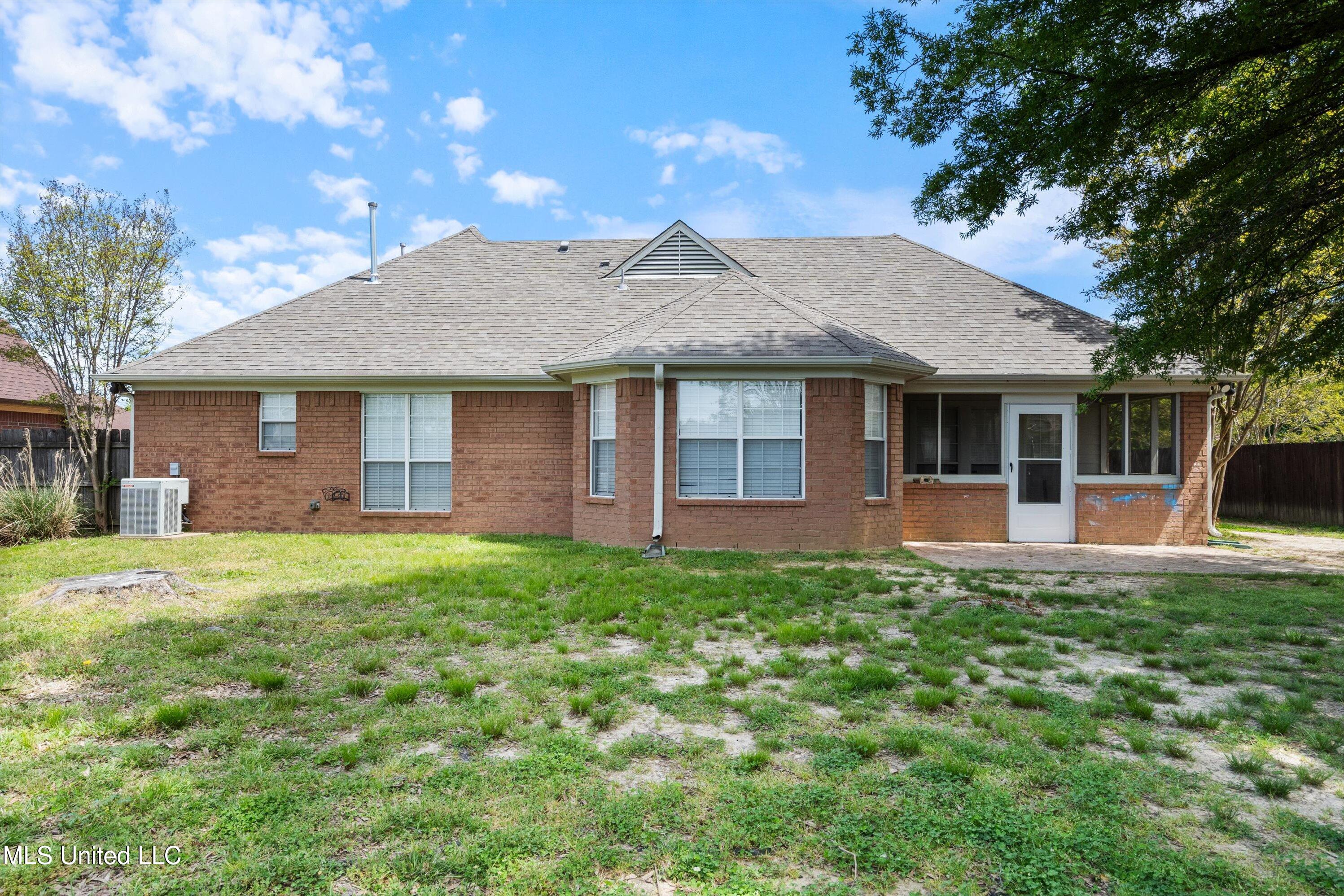 6279 Braybourne Main