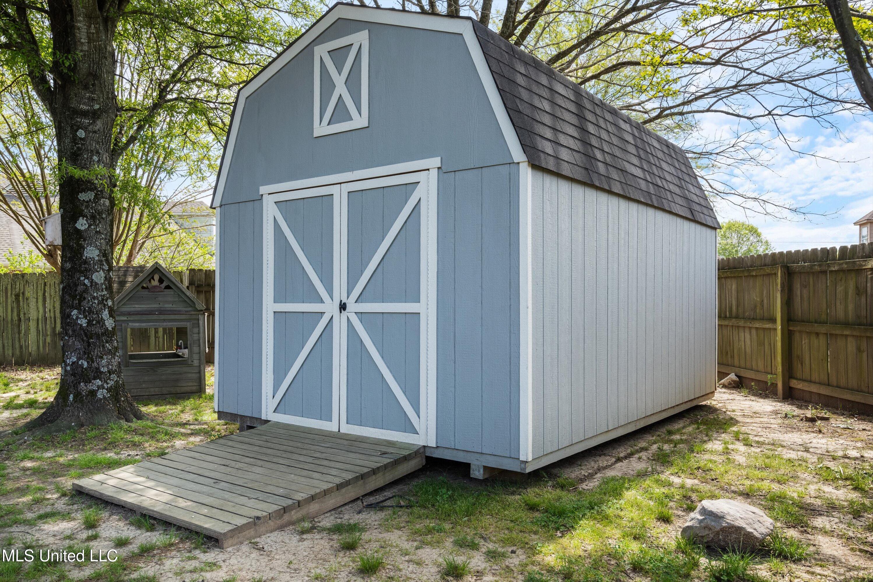 6279 Braybourne Main