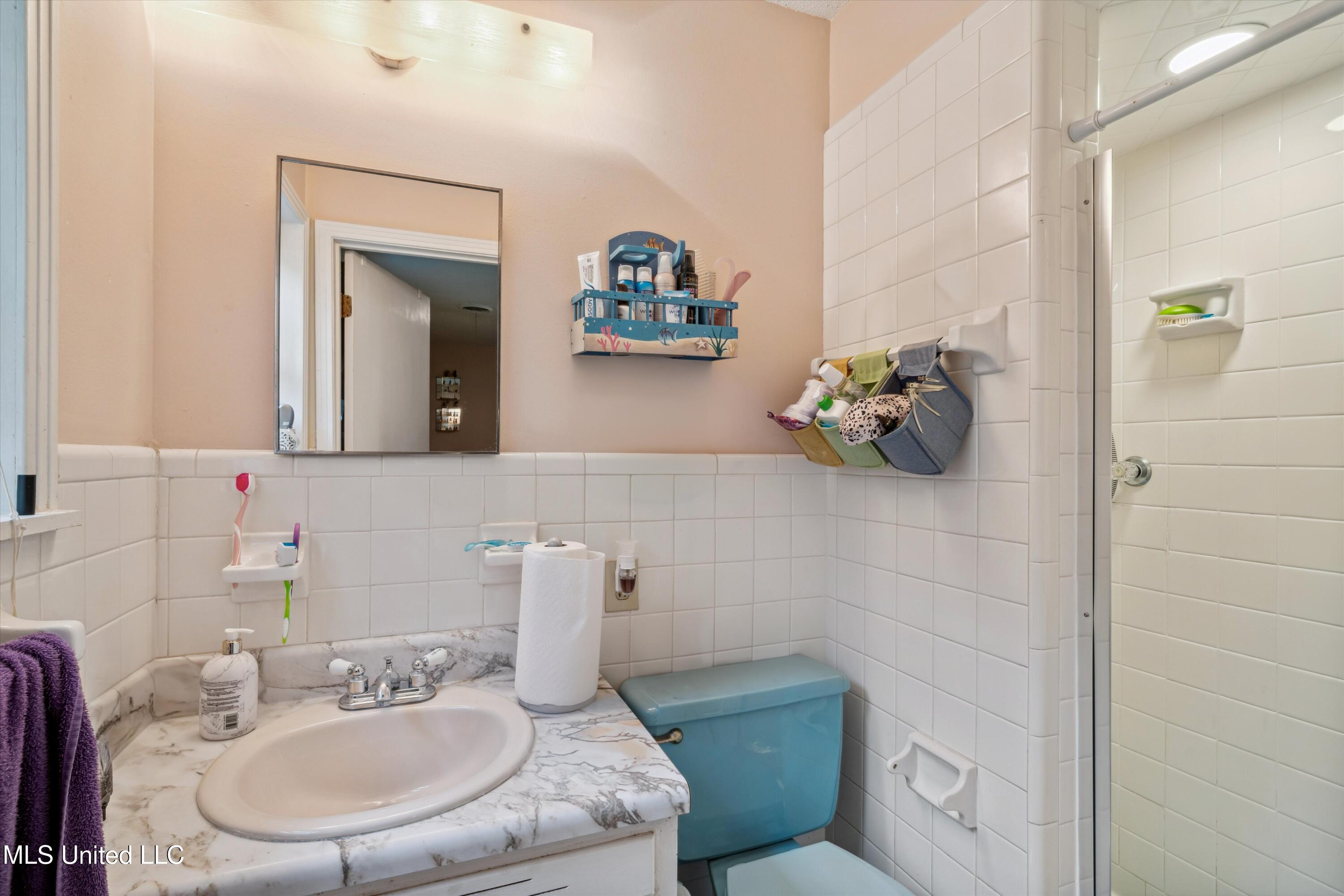 4701 S Old Highway 7 South