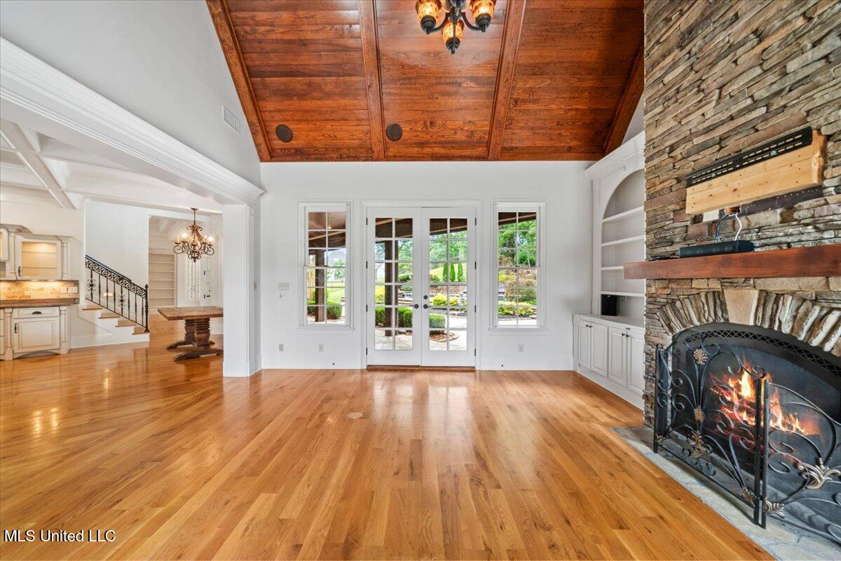 4665 Crystal Springs Cove