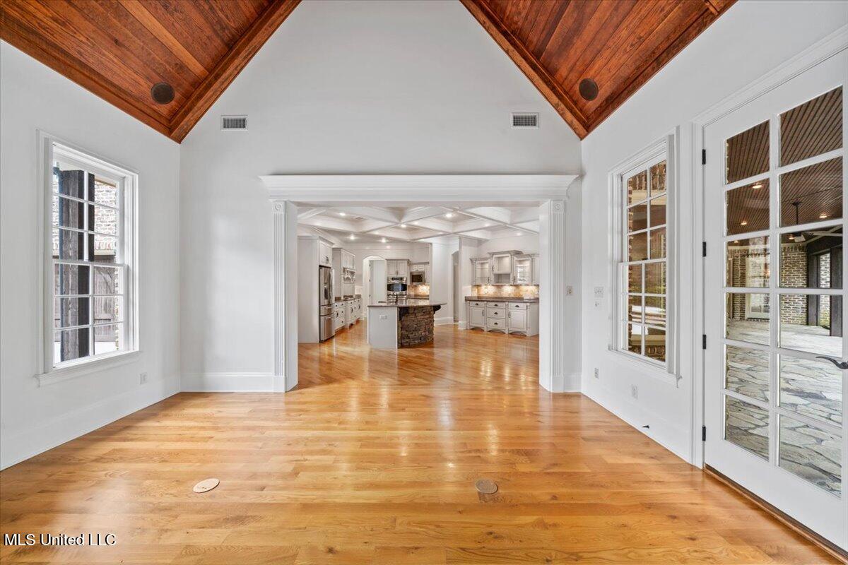 4665 Crystal Springs Cove