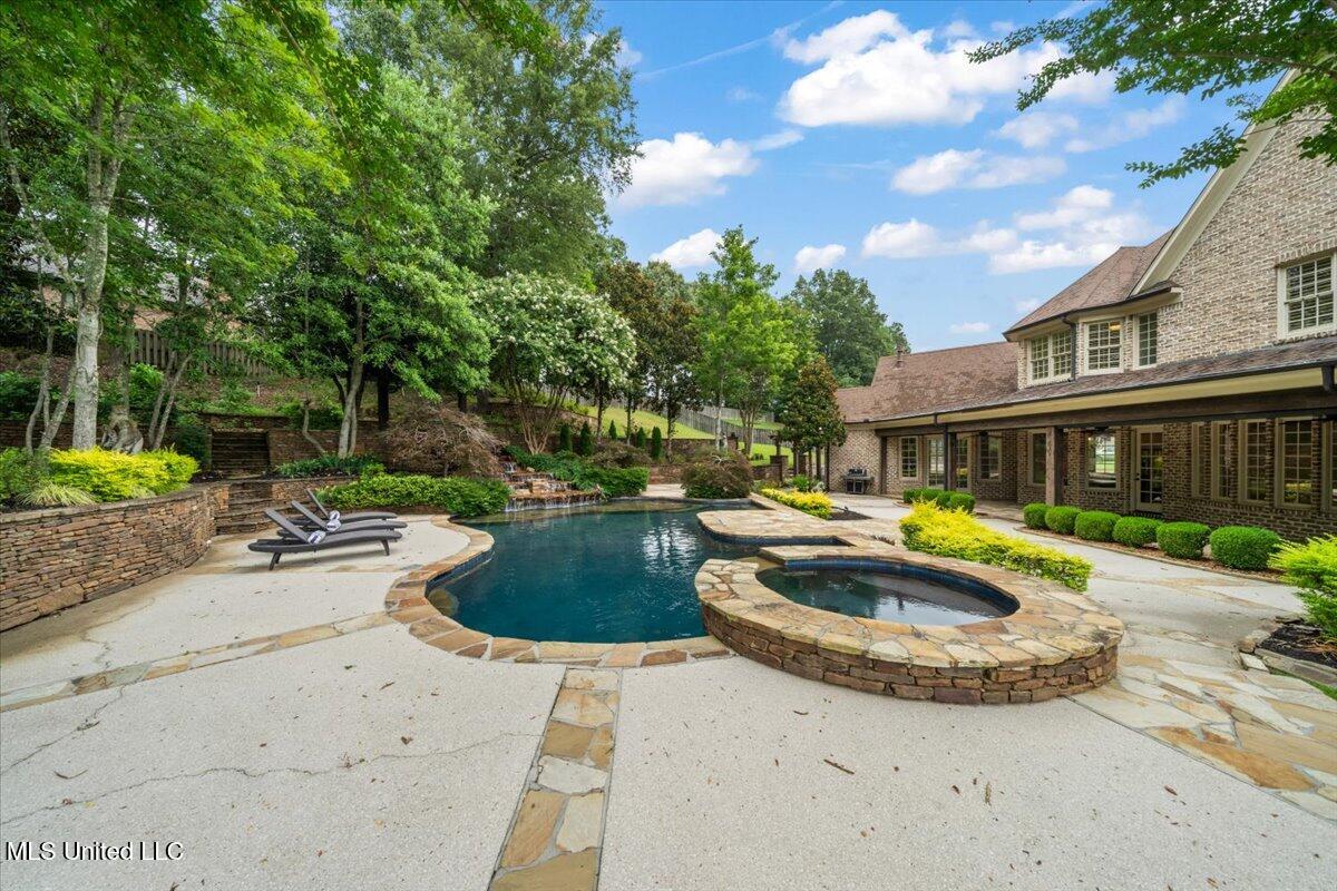 4665 Crystal Springs Cove