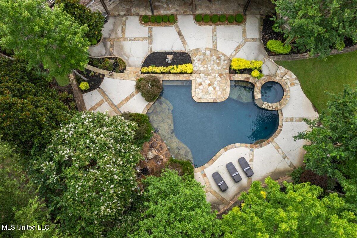 4665 Crystal Springs Cove