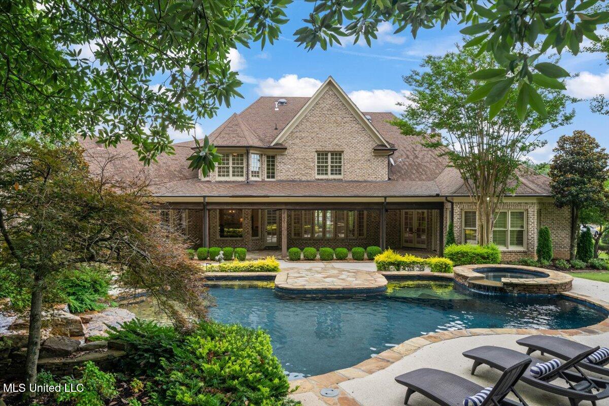 4665 Crystal Springs Cove