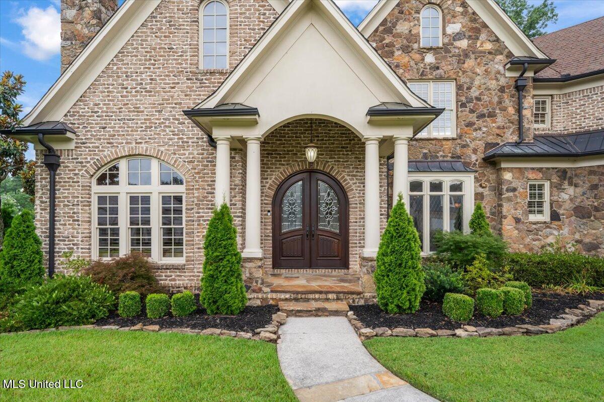 4665 Crystal Springs Cove