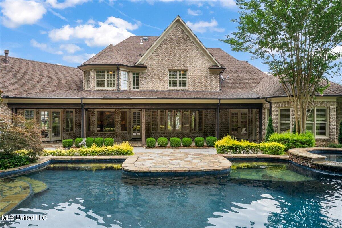 4665 Crystal Springs Cove