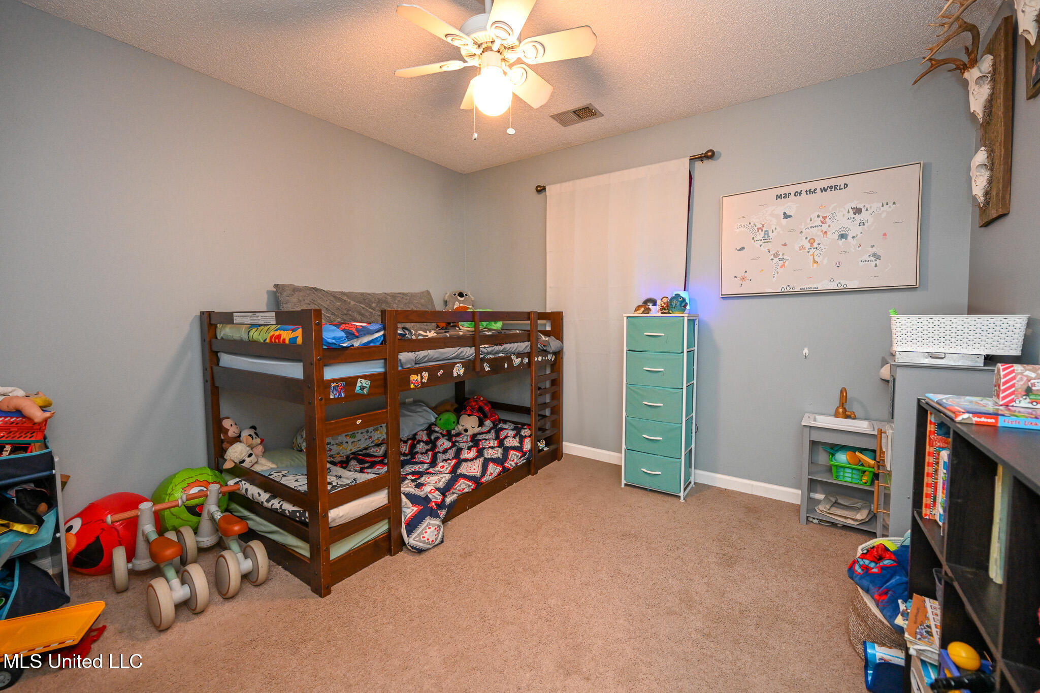 1367 N Pendulum Drive