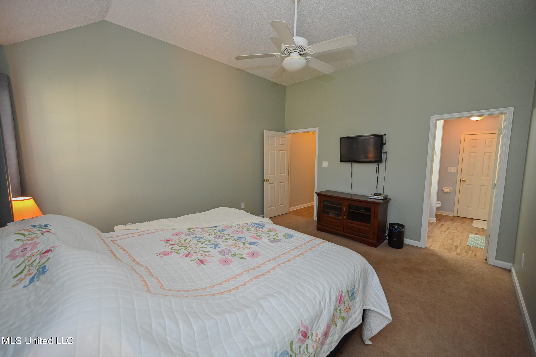 1367 N Pendulum Drive