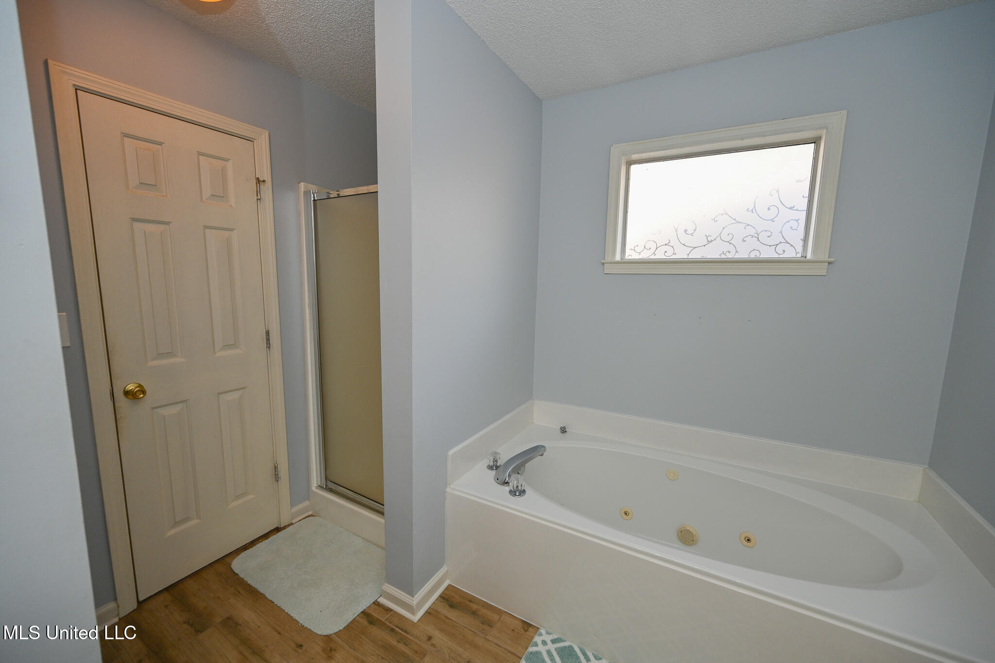 1367 N Pendulum Drive