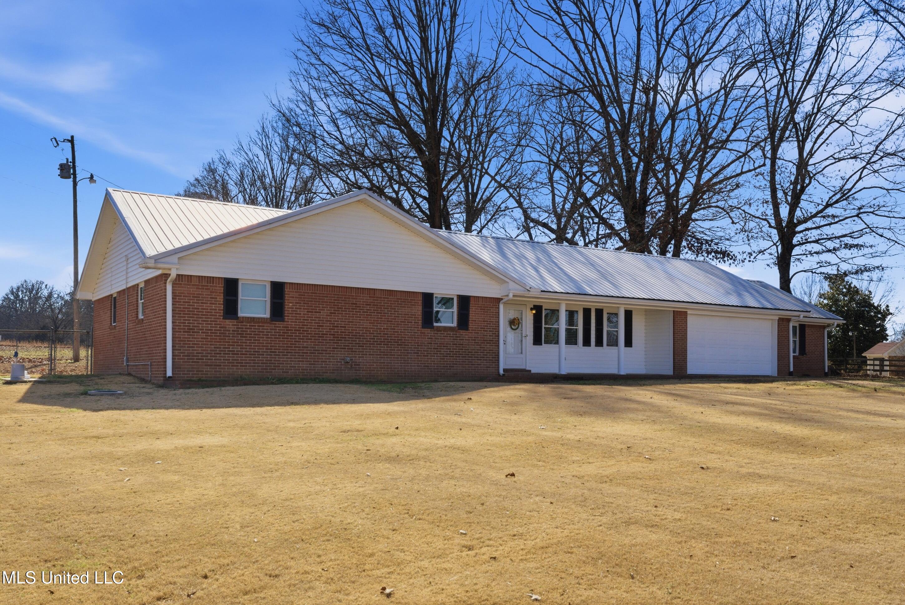 3000 Looxahoma-Tyro Road