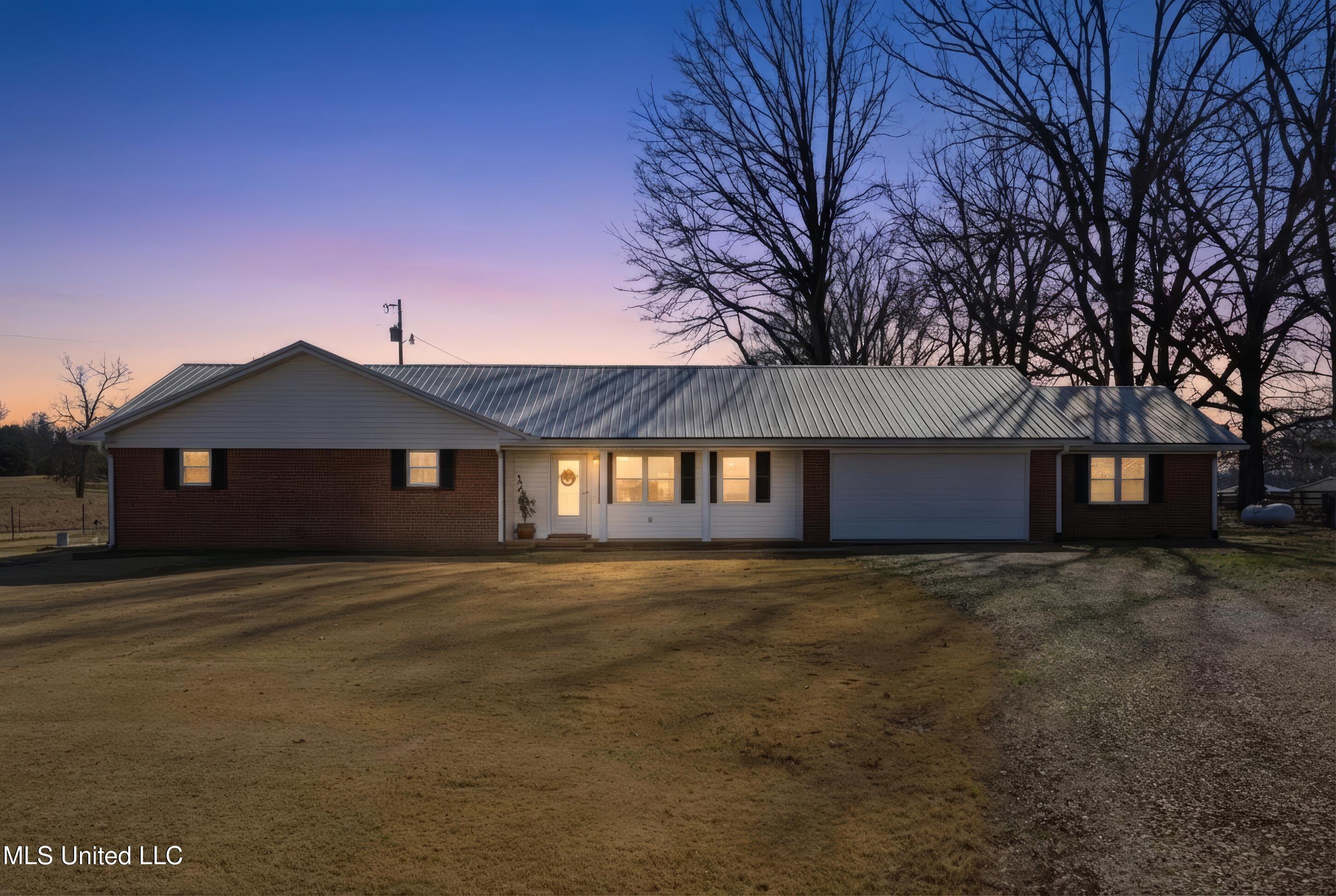 3000 Looxahoma-Tyro Road