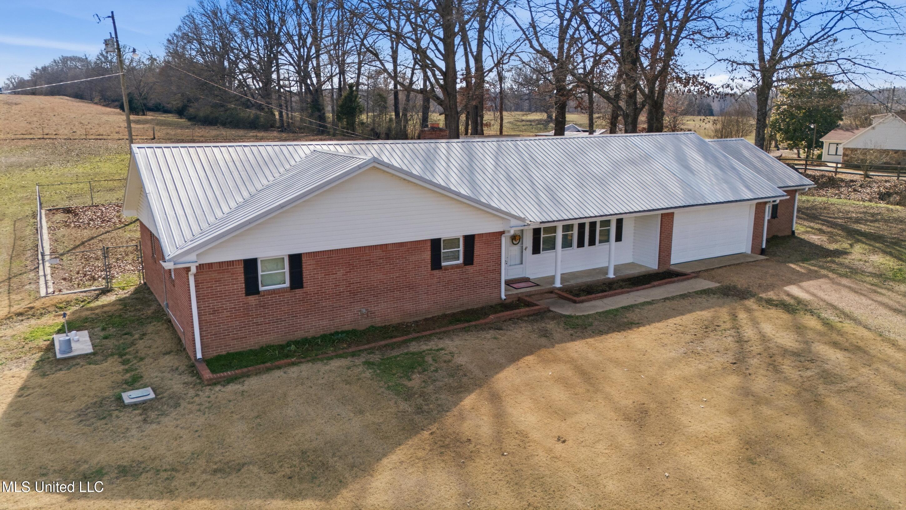 3000 Looxahoma-Tyro Road