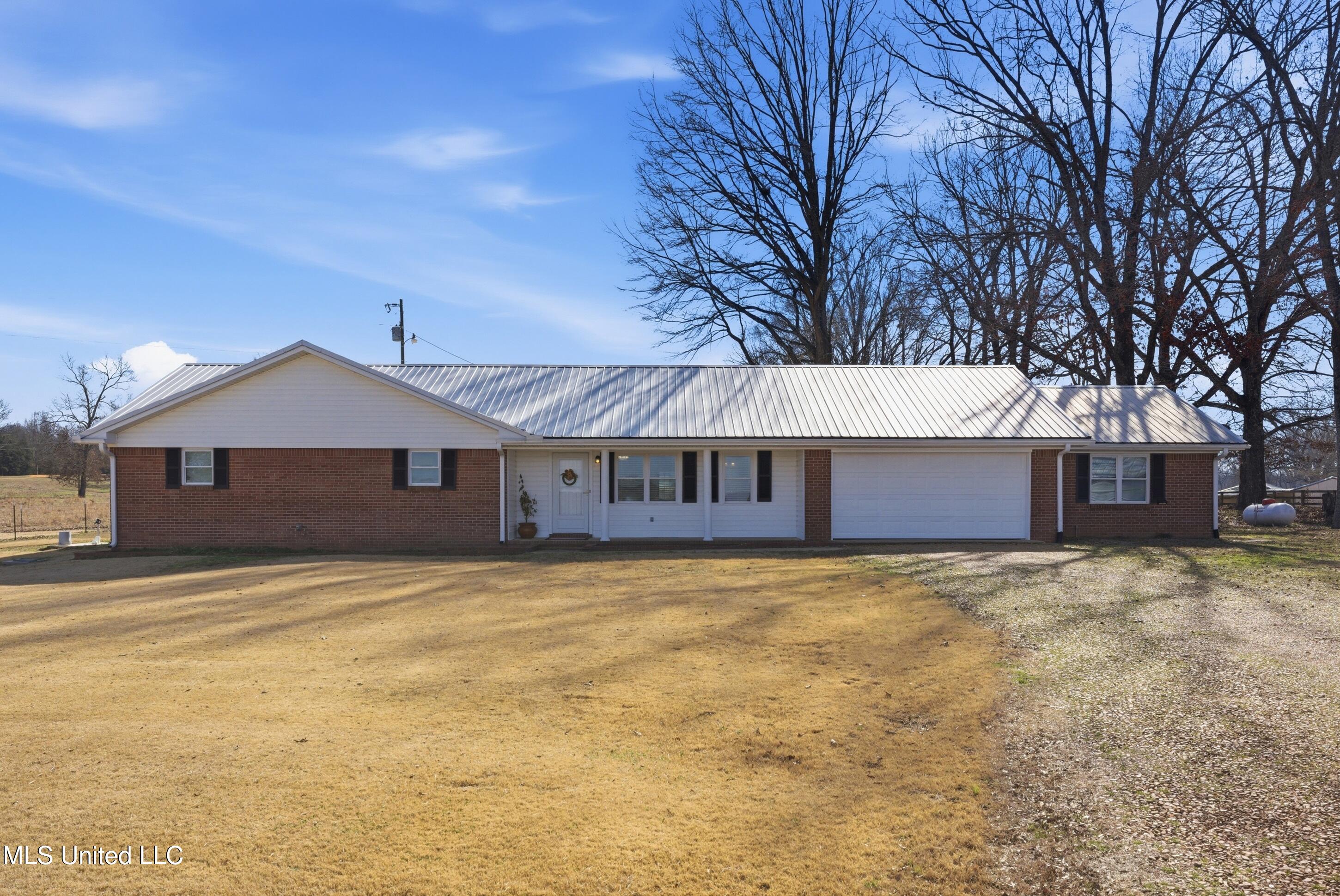 3000 Looxahoma-Tyro Road
