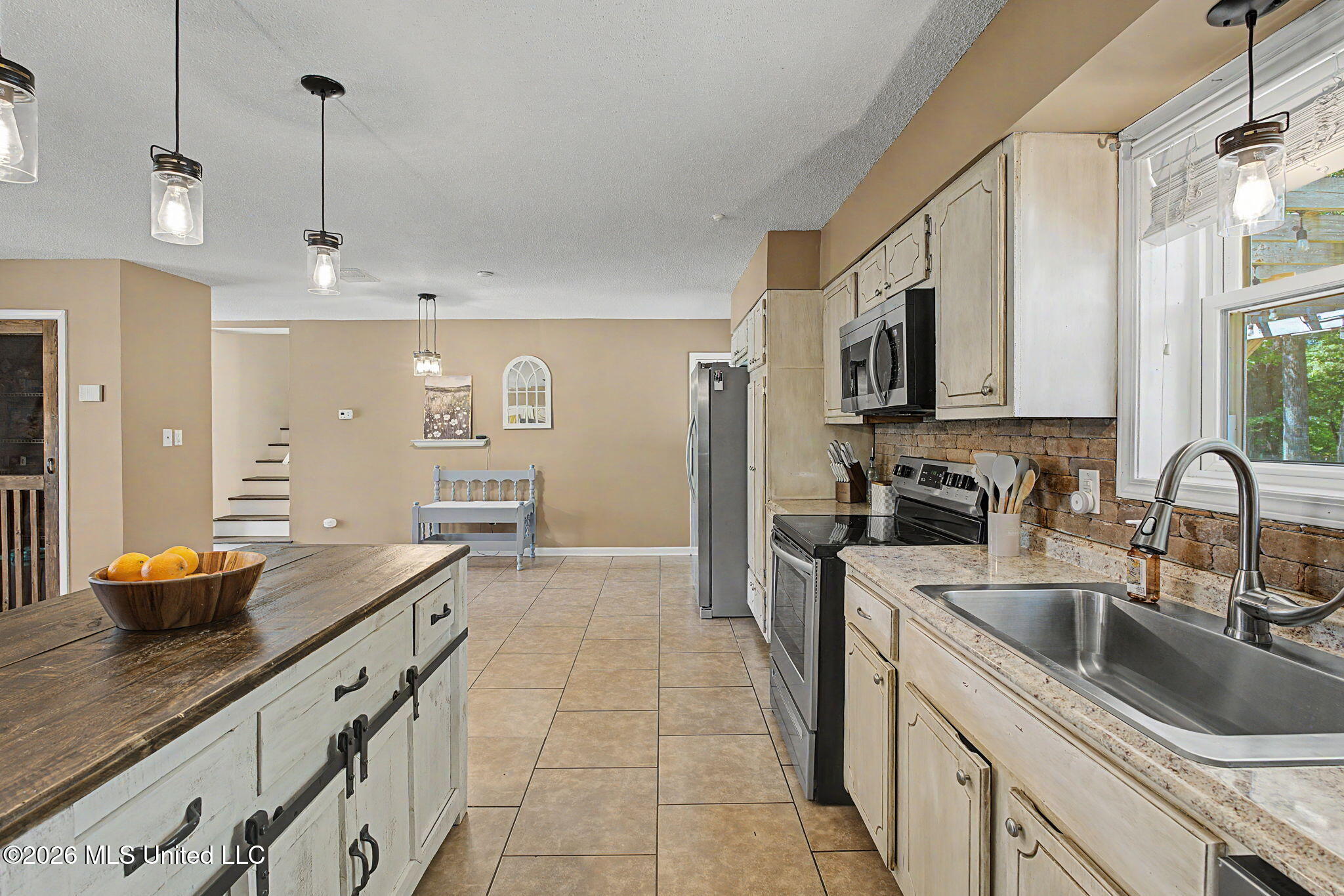 2125 Swinnea Road
