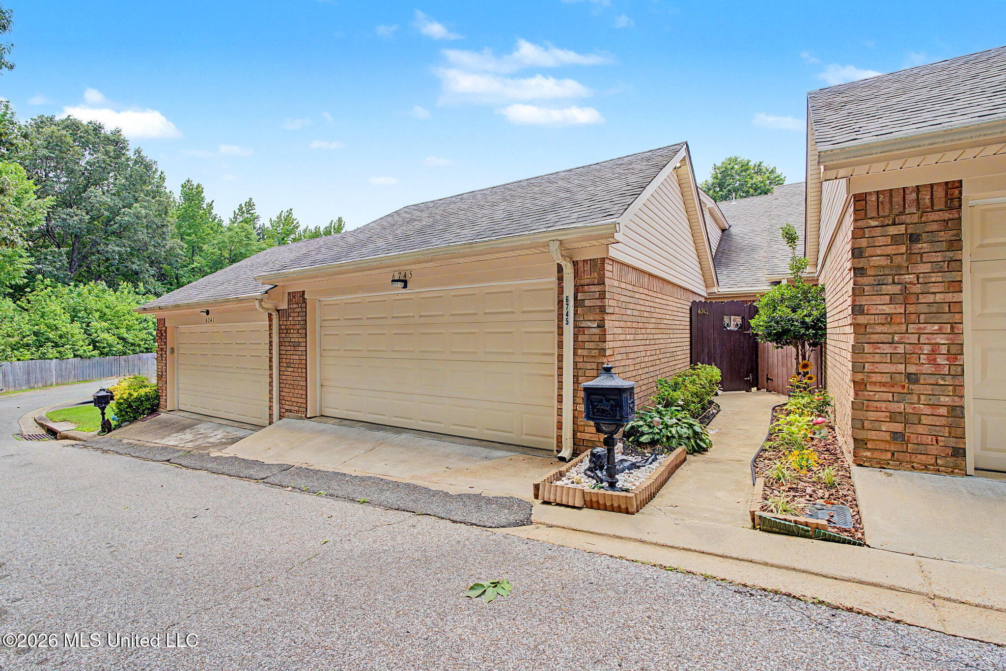 6745 Beaumont Circle