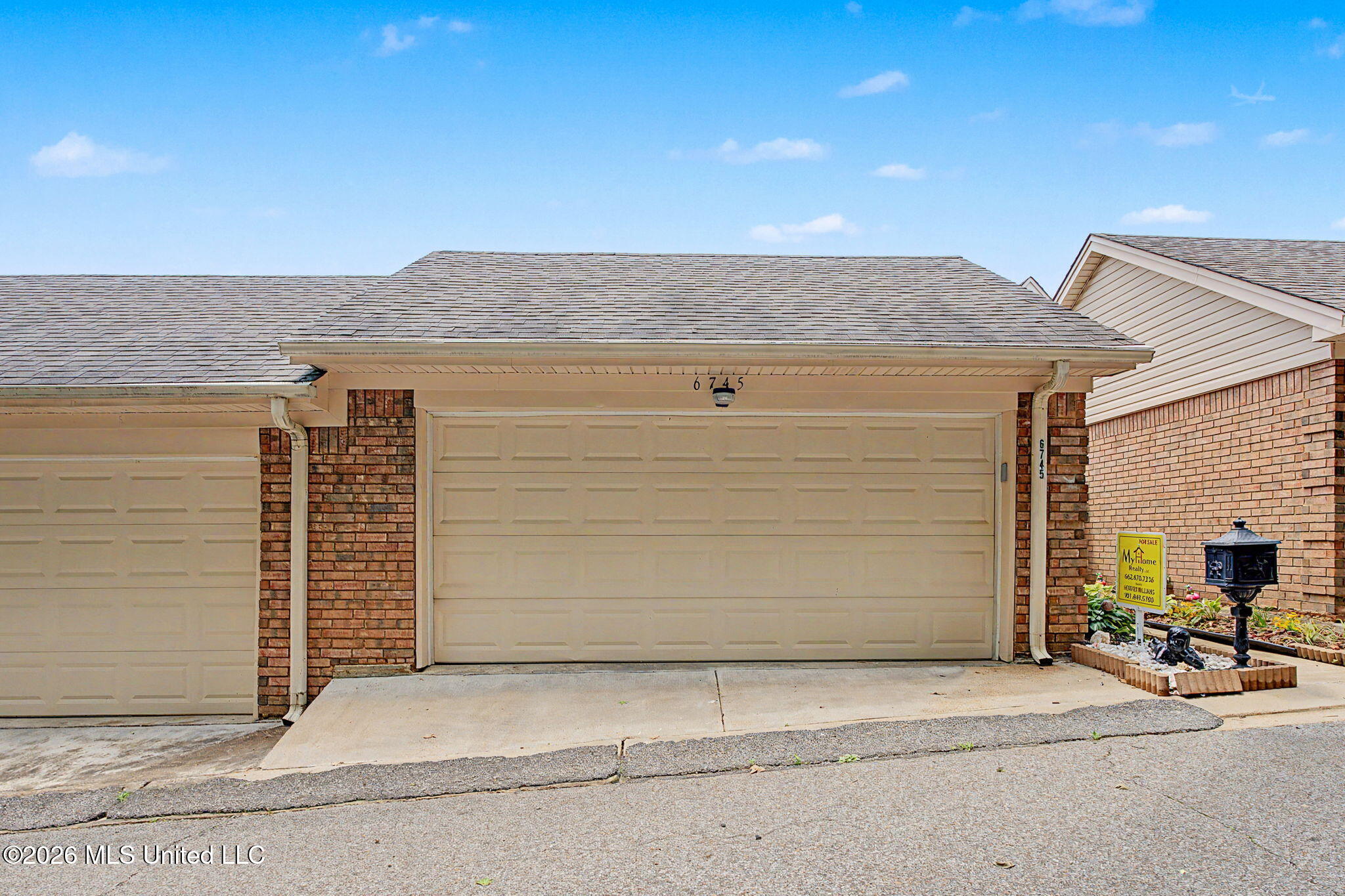 6745 Beaumont Circle