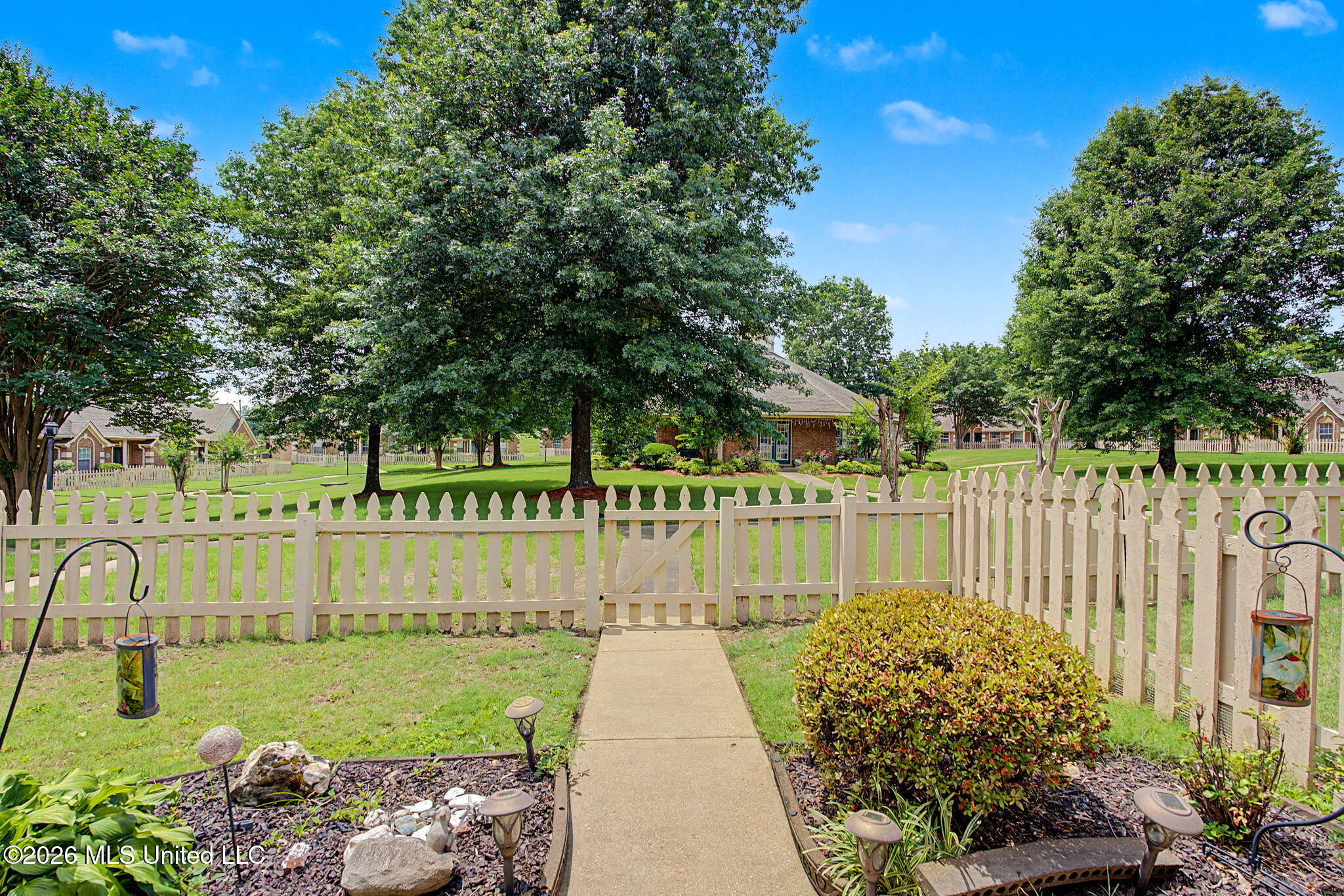 6745 Beaumont Circle