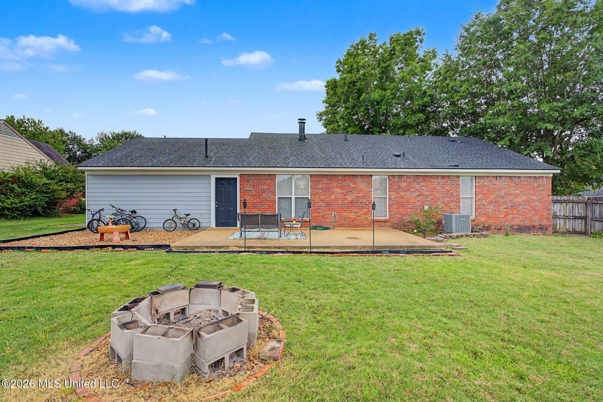 10460 Courtney Cove