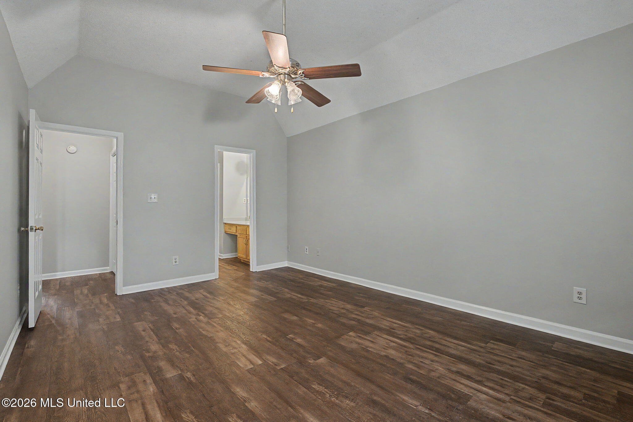 2561 Winwood Cove