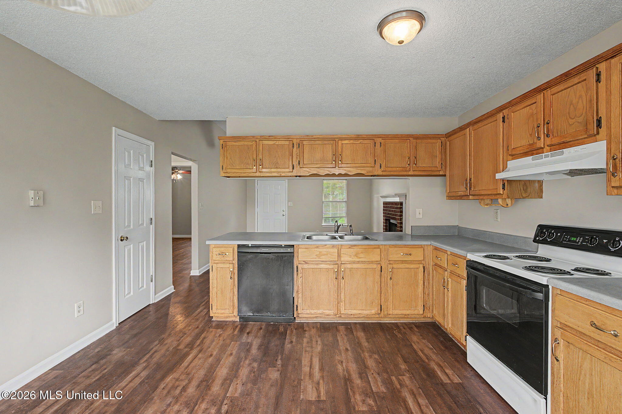 2561 Winwood Cove
