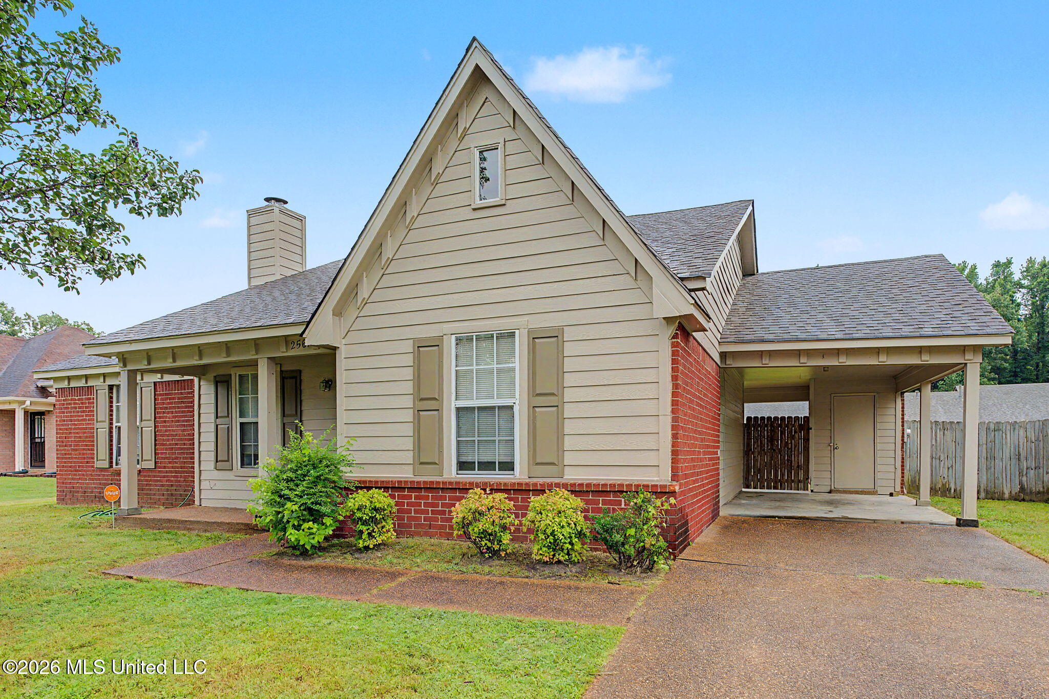 2561 Winwood Cove