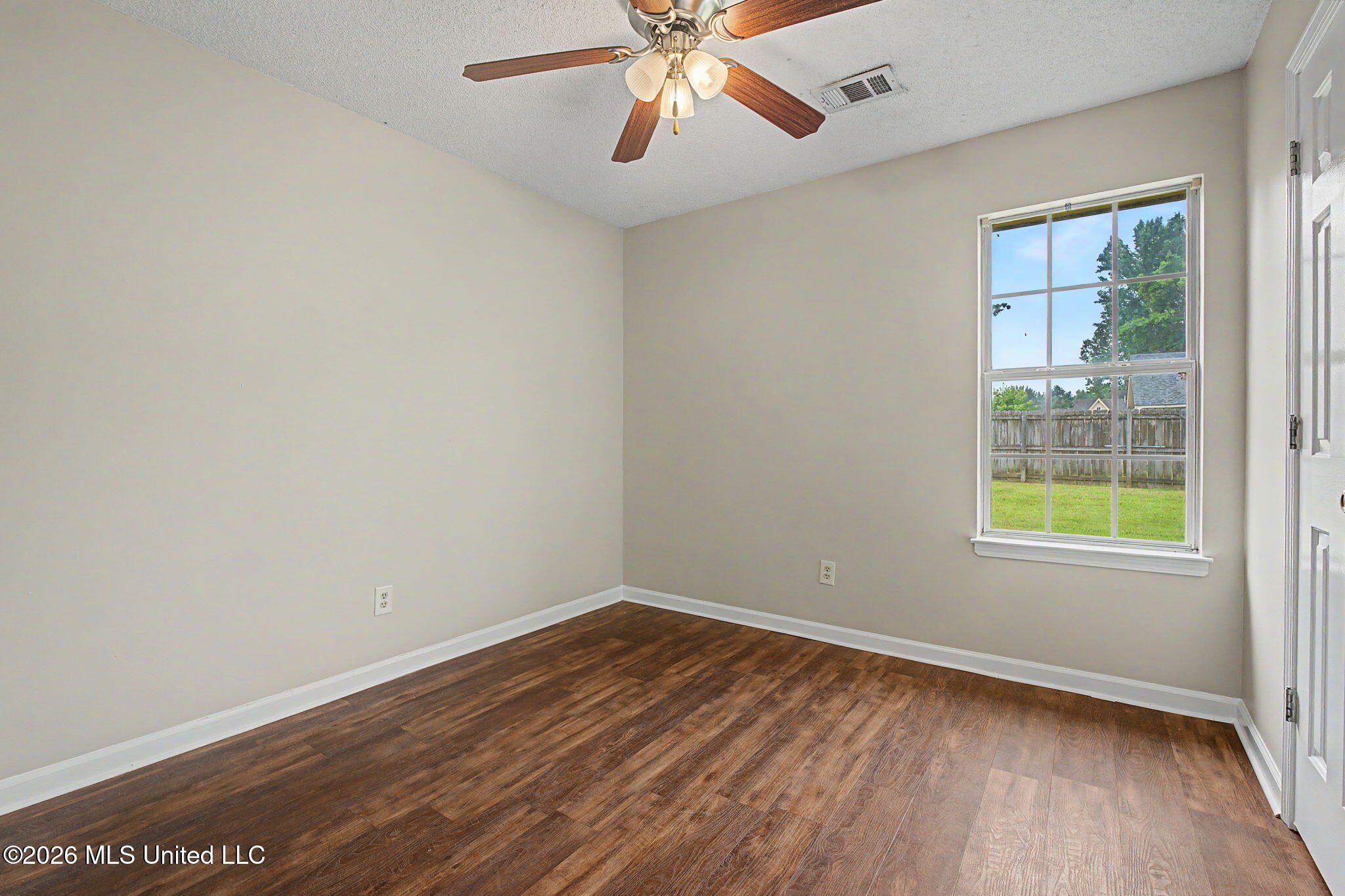 2561 Winwood Cove