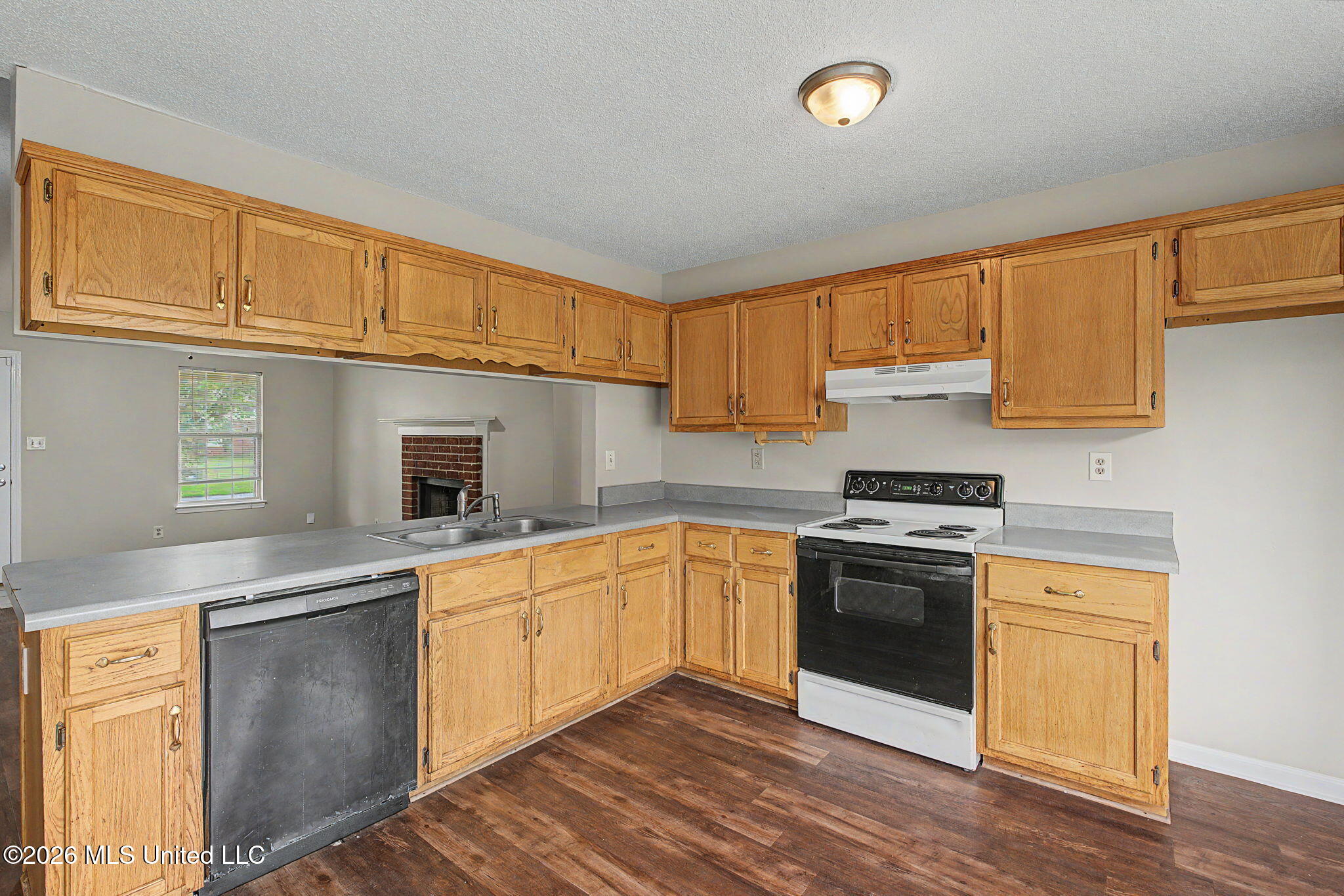 2561 Winwood Cove