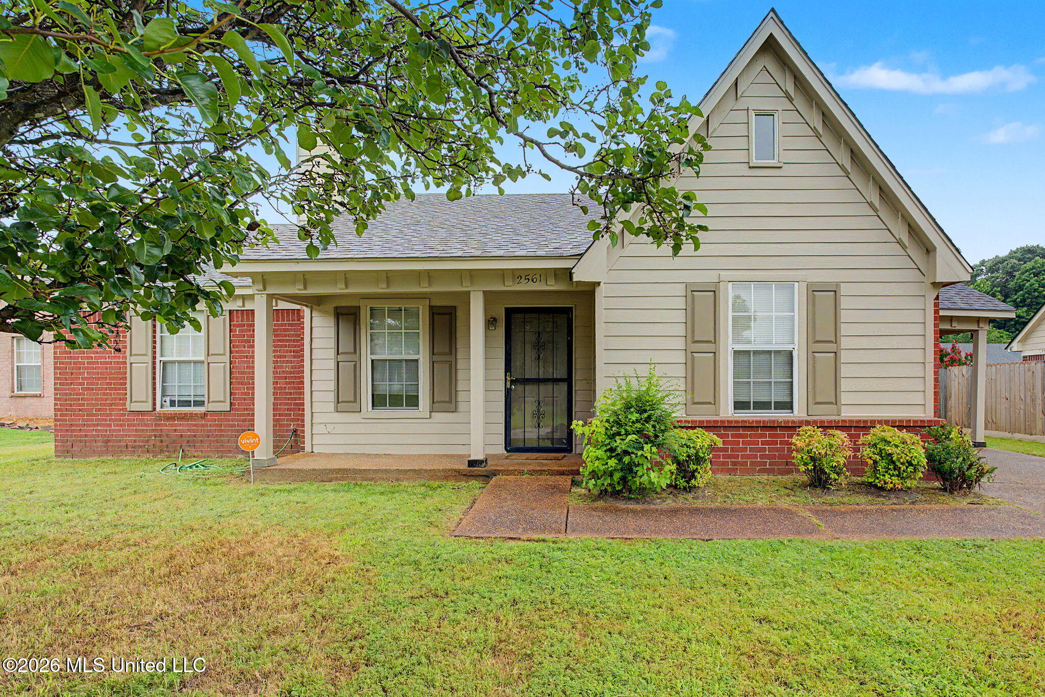 2561 Winwood Cove