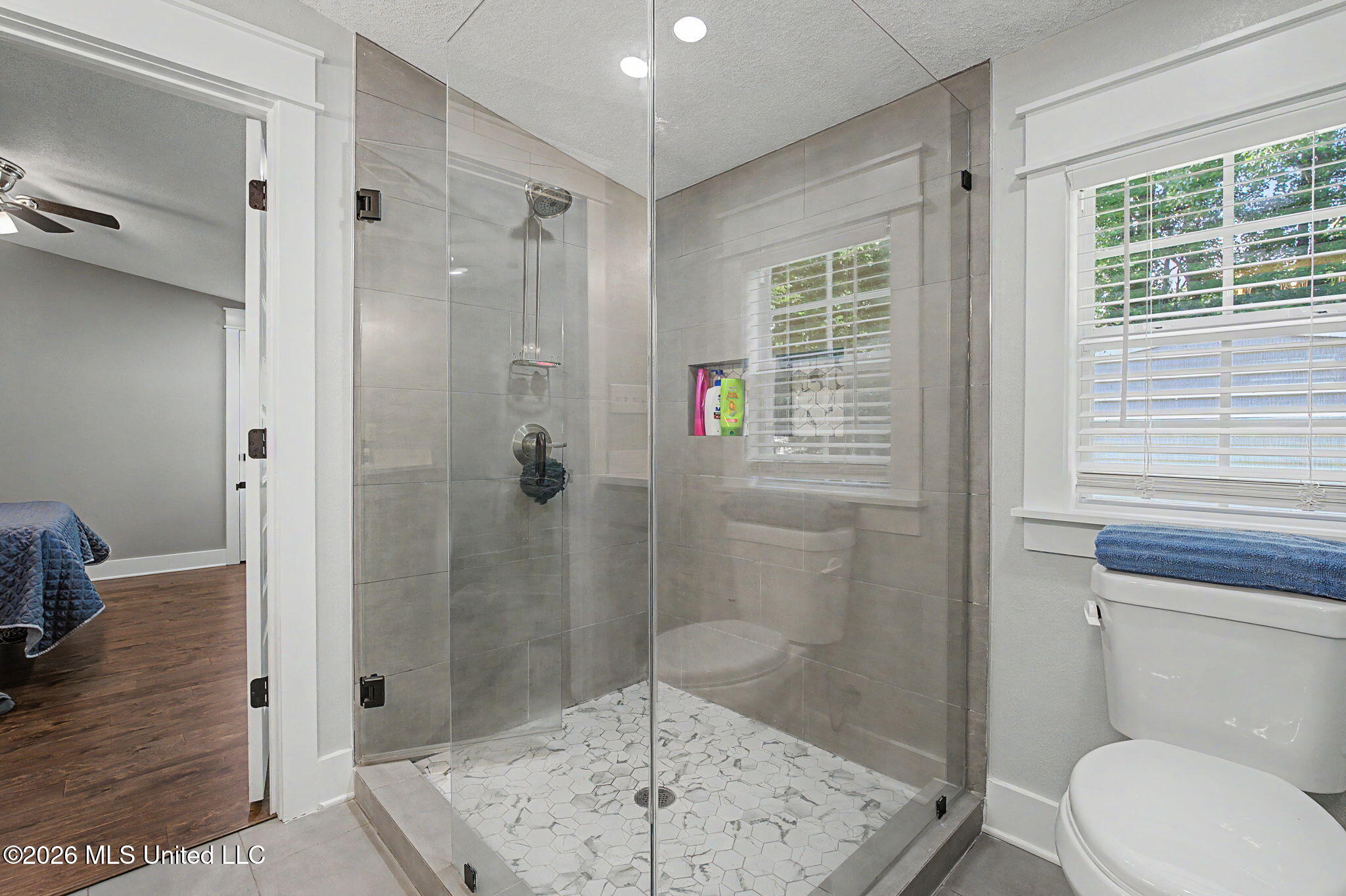 369 Meadow View Circle