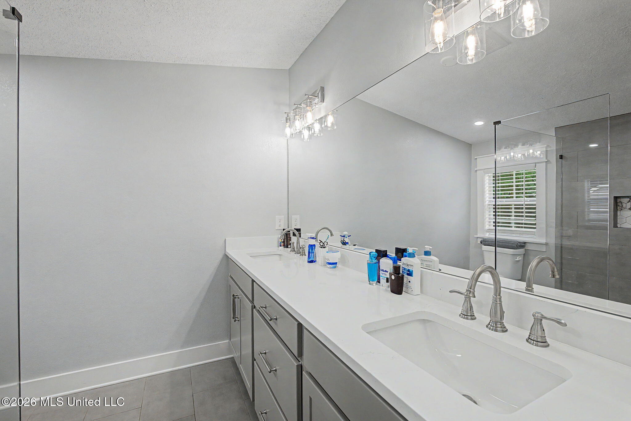 369 Meadow View Circle