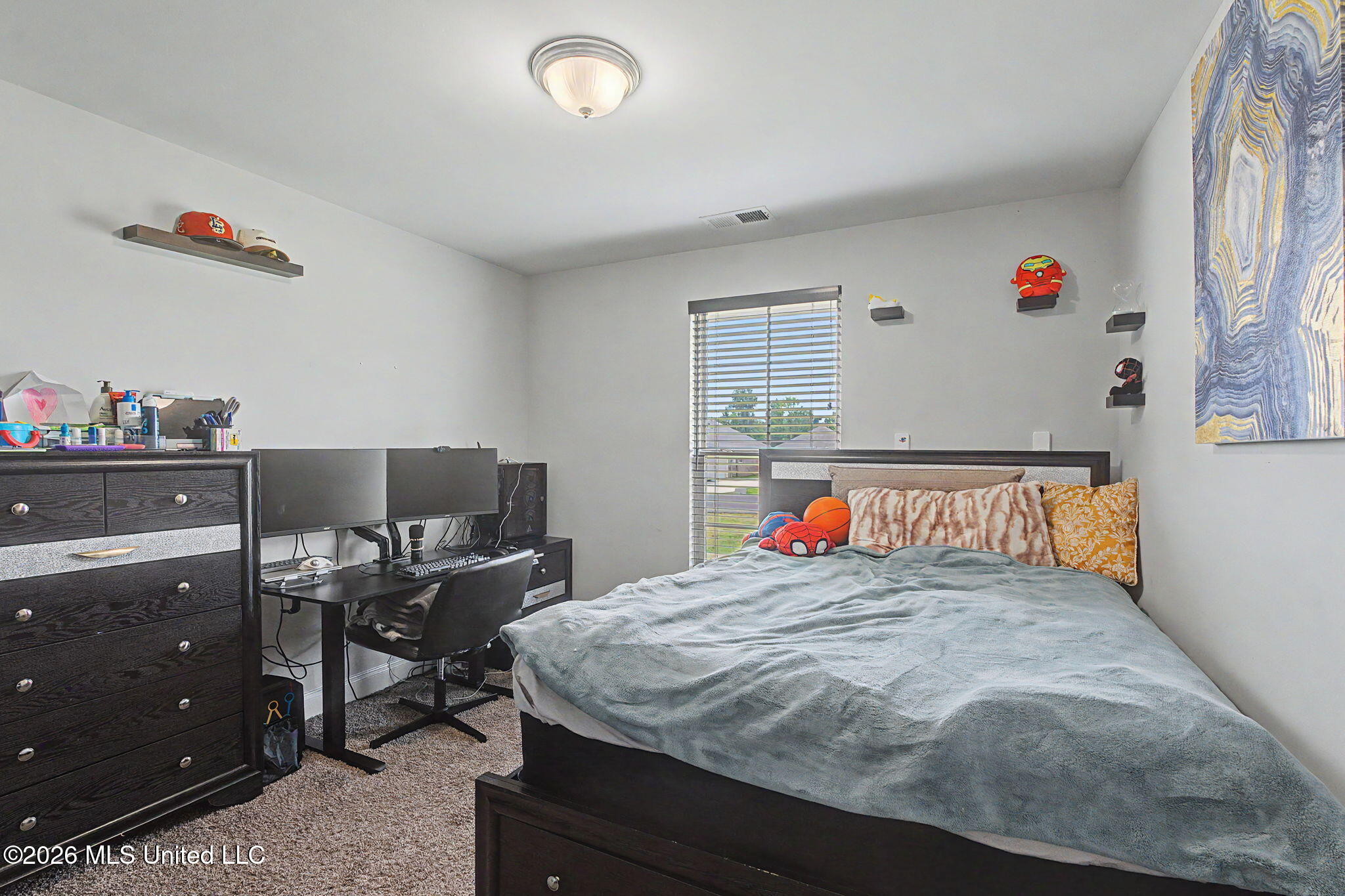 5933 Grove Lane