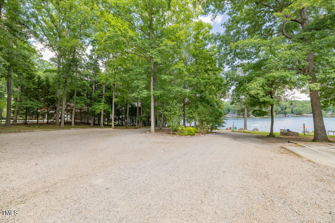 123 Leisure Lane