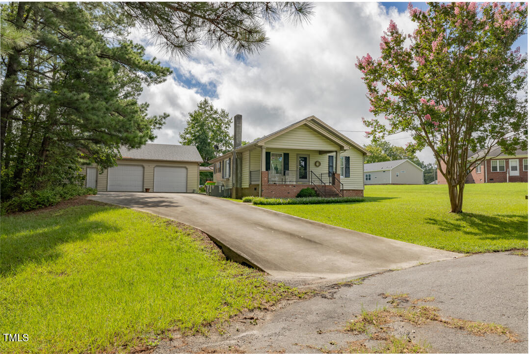 54 Hickory Circle