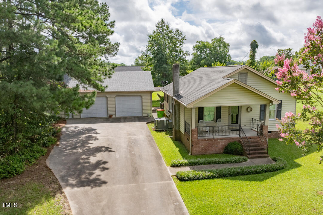 54 Hickory Circle
