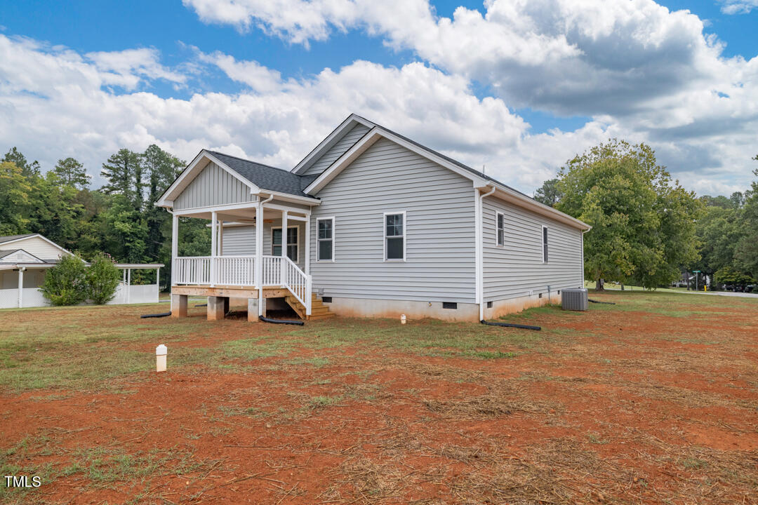 11 Longwood Dr.