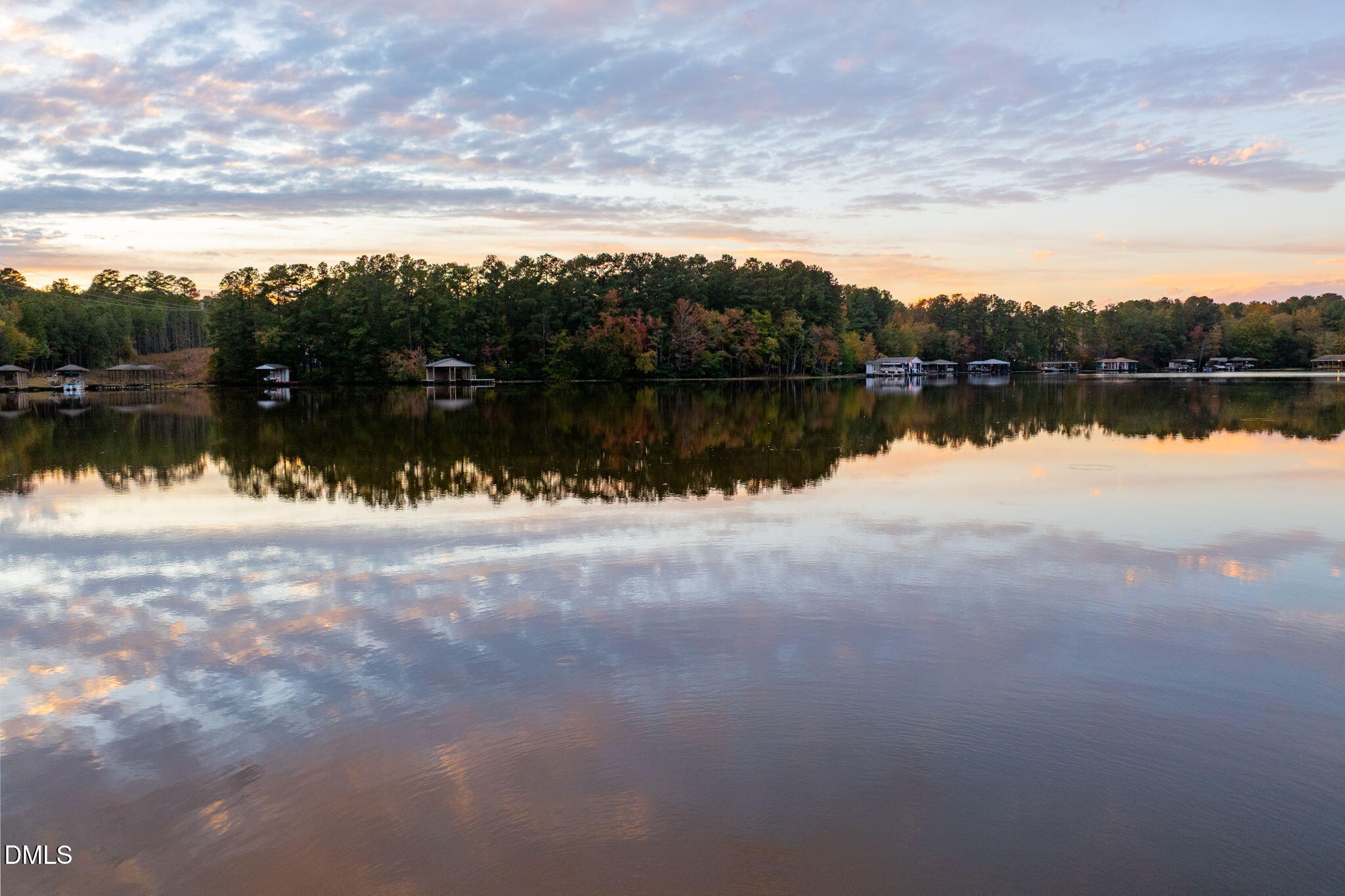225 Roanoke Bend