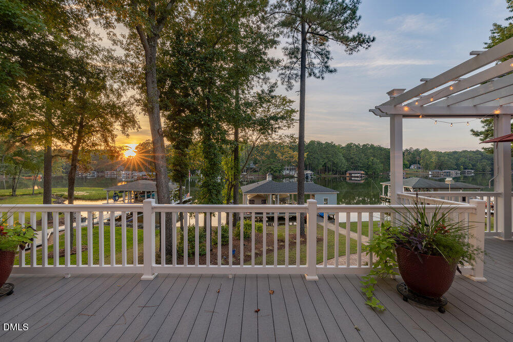 54 Stonecrop Circle