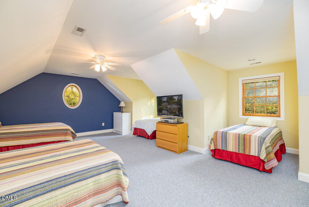 54 Stonecrop Circle