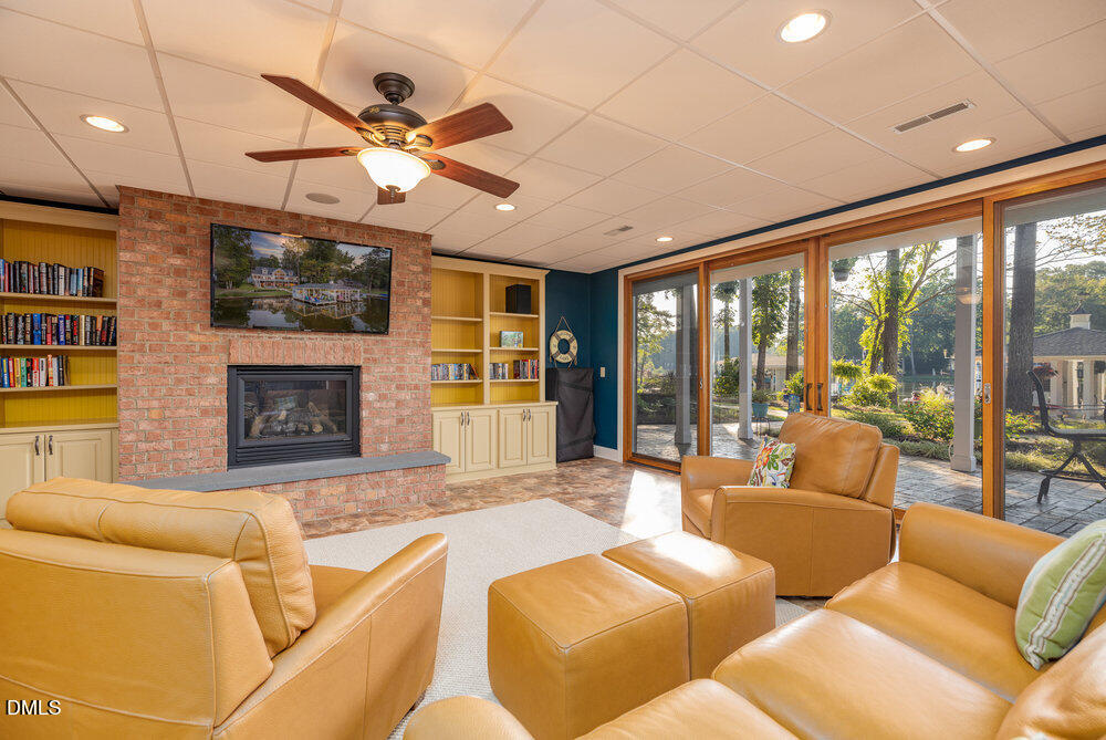 54 Stonecrop Circle