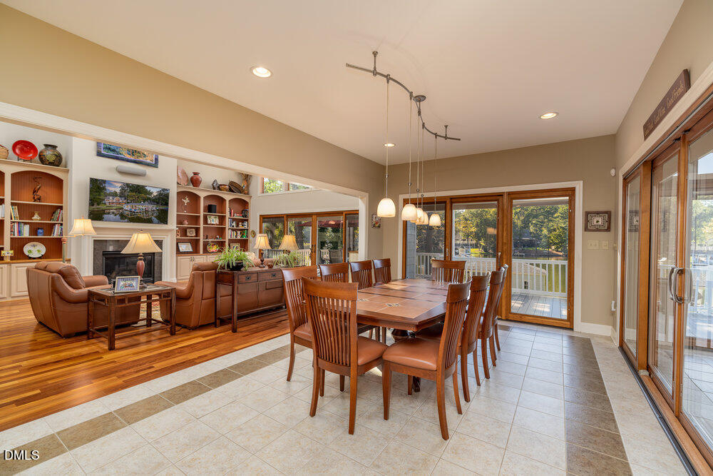 54 Stonecrop Circle