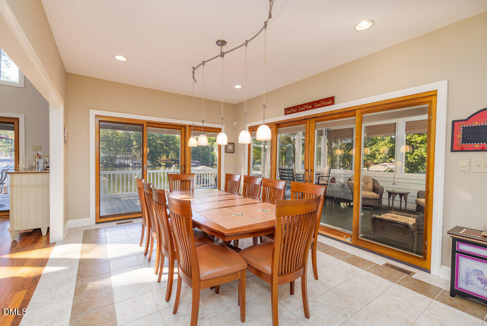 54 Stonecrop Circle