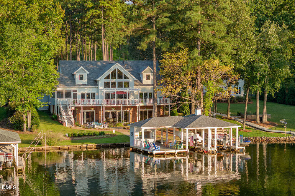 54 Stonecrop Circle