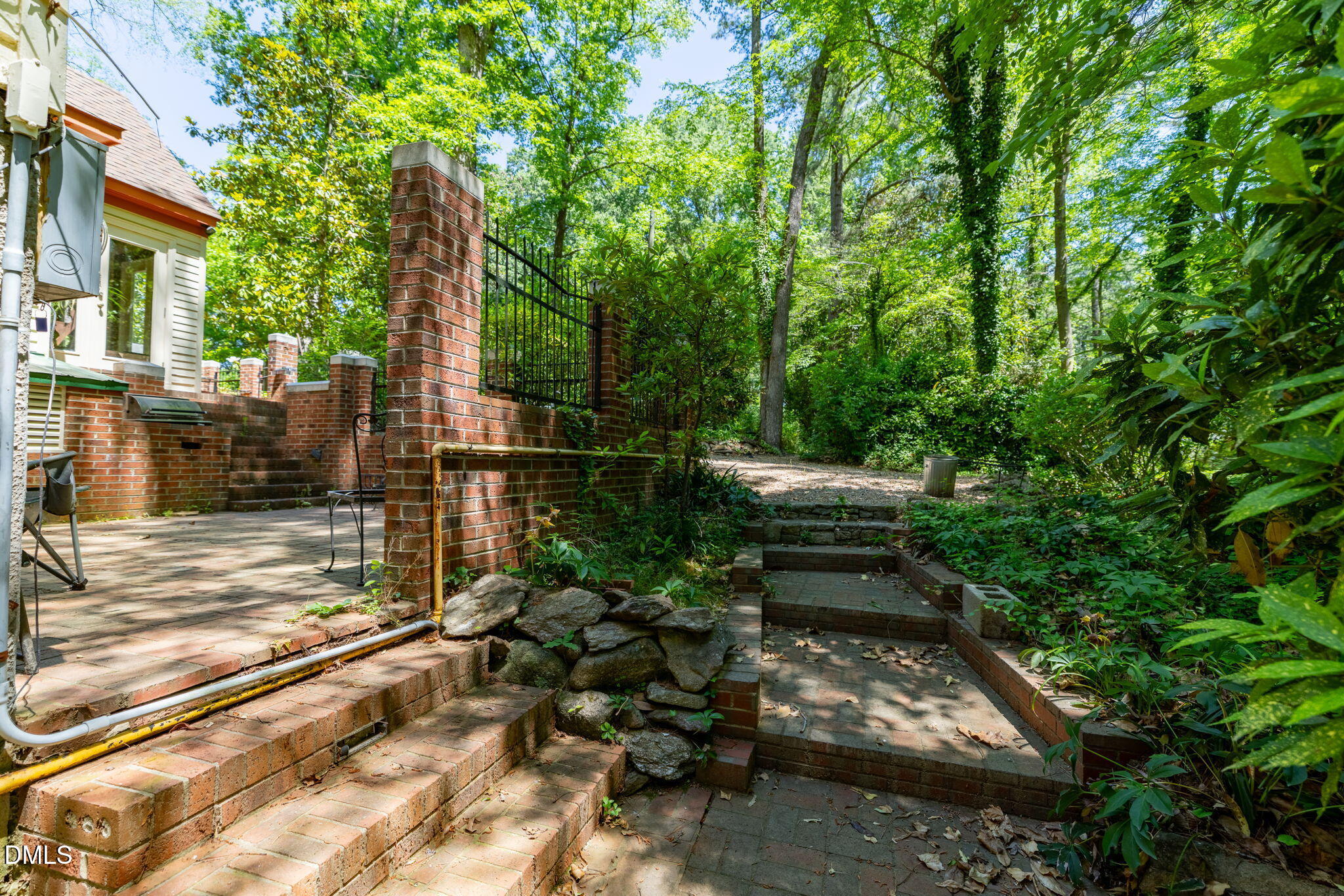 418 Fairview Street