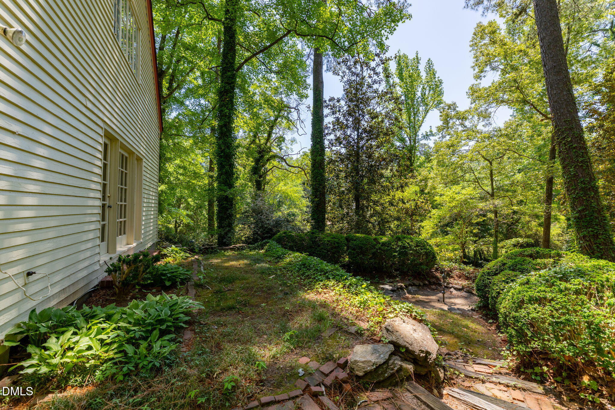 418 Fairview Street