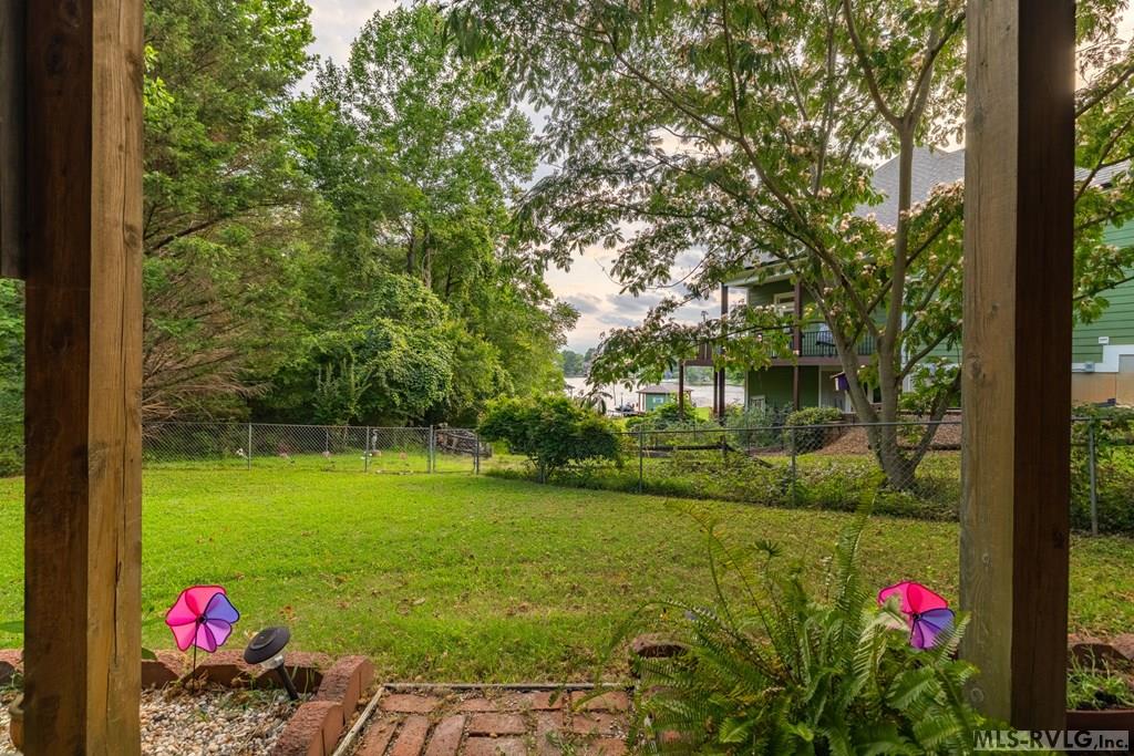 111 Sunset Circle
