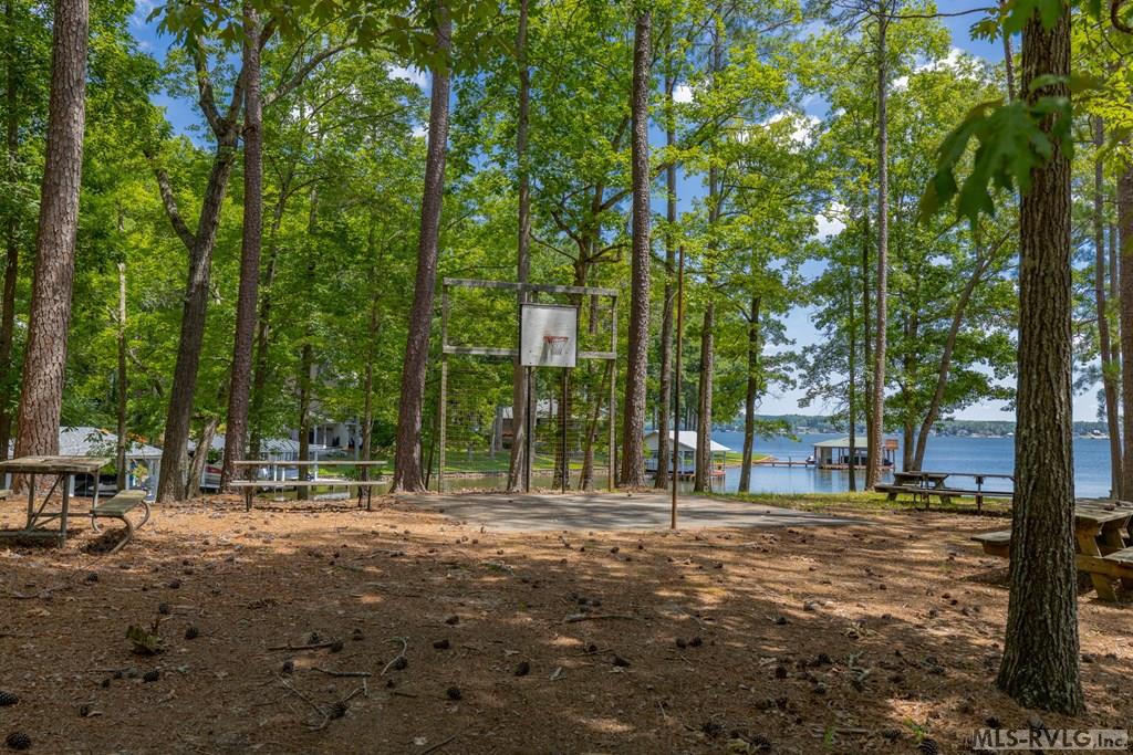 106 Parkview Cirle