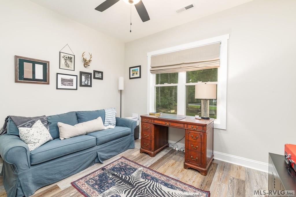212 River Forest Dr